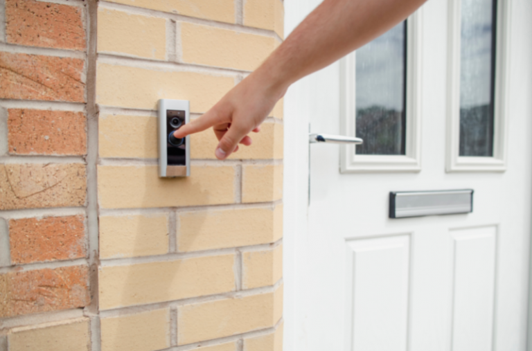 Top 5 Renter Friendly Doorbell in 2023 - Studio Apartment Ideas